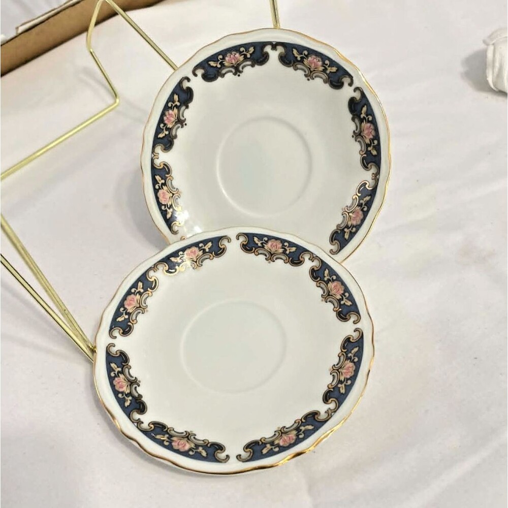Toyo‎ Saucers Set of 2  4.75in White Cobalt Blue Floral Gold Gilt Japan